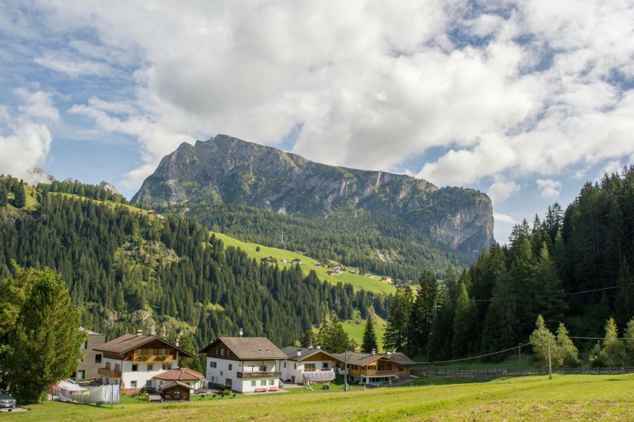 Villa Insam Sëlva di Val Gardena Eksteriør billede